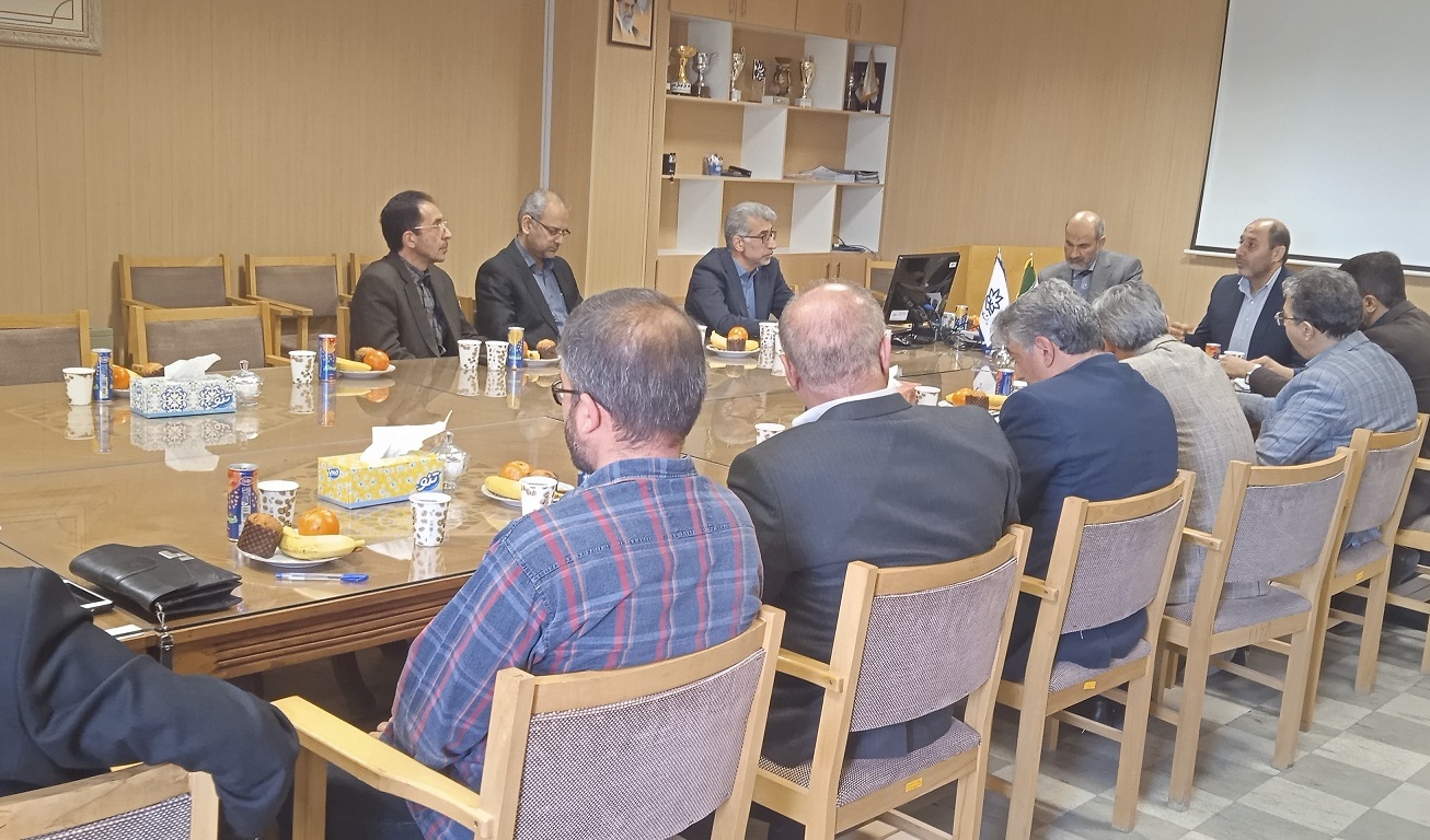جلسه هیات رئیسه دانشکده دامپزشکی با مدیر کل، معاونین  و روسای ادارات اداره کل دامپزشکی استان آذربایجان غربی